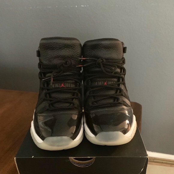 Air Jordan 11 Retro “72-10” Black/Gym Red